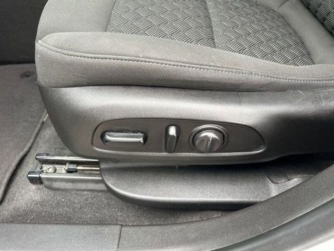 Used 2020 Chevrolet Blazer LT image 14