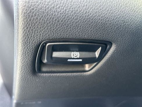 Used 2016 Porsche Panamera Edition image 27