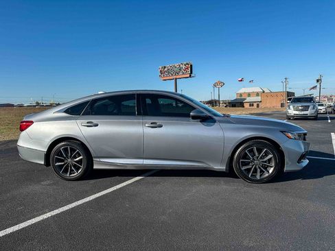 Certified 2022 Honda Accord EX-L image 5