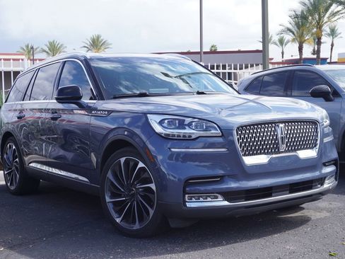 Used 2021 Lincoln Aviator Reserve w/ Equipment Group 202A AWD/4WD image 3