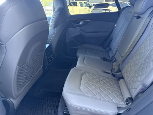 Used 2023 Audi SQ8 Prestige image 21