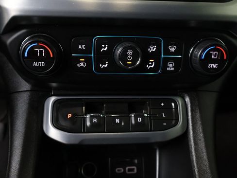 Used 2021 GMC Acadia SLT w/ Elevation Edition image 24