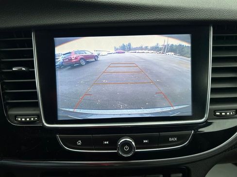 Used 2018 Buick Encore Preferred image 30