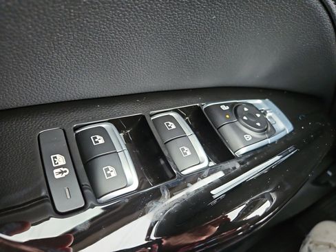 New 2026 Kia K5 EX image 22