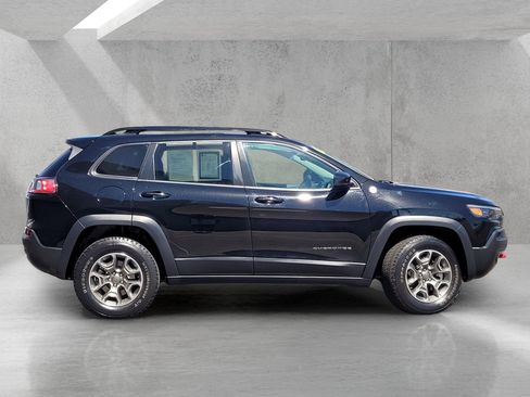 Used 2022 Jeep Cherokee Trailhawk AWD/4WD image 4
