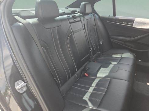 Used 2018 BMW 540i w/ M Sport Package RWD image 24