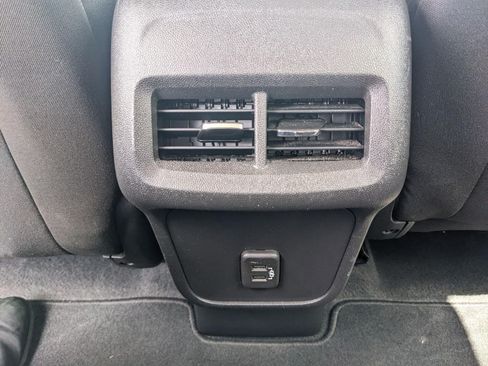 Used 2024 Chevrolet Equinox LT AWD/4WD image 25