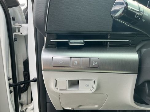 Used 2024 Hyundai Kona SEL FWD image 14