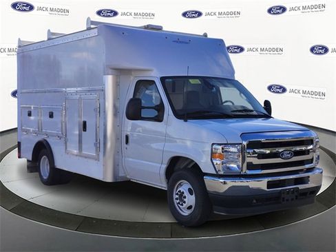 New 2026 Ford E-350 and Econoline 350 Super Duty w/ Power Equipment Group image 7