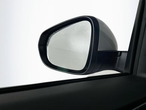 Used 2025 Chevrolet TrailBlazer LT image 16