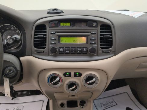 Used 2007 Hyundai Accent GLS FWD image 22