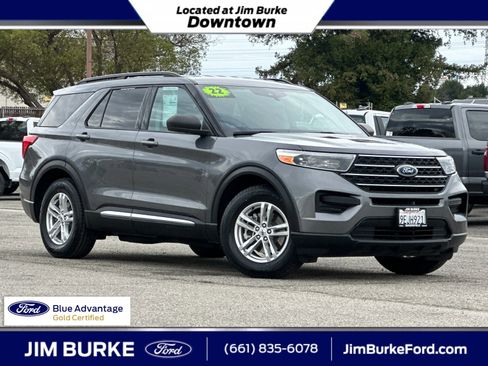 Certified 2022 Ford Explorer XLT image 1