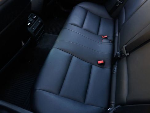 Used 2011 BMW 535i xDrive Sedan image 16