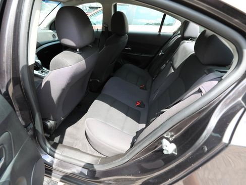 Used 2014 Chevrolet Cruze LT FWD image 12