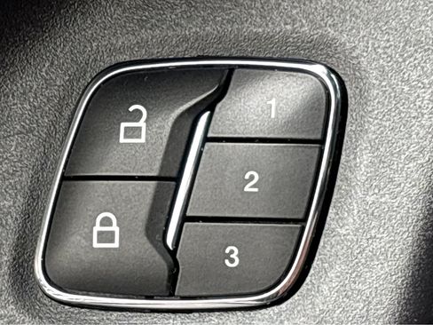 Used 2019 Ford Expedition XLT w/ Equipment Group 202A image 26