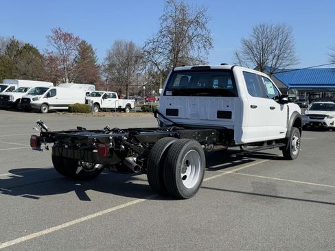 New 2025 Ford F550 4x4 Crew Cab Super Duty image 2