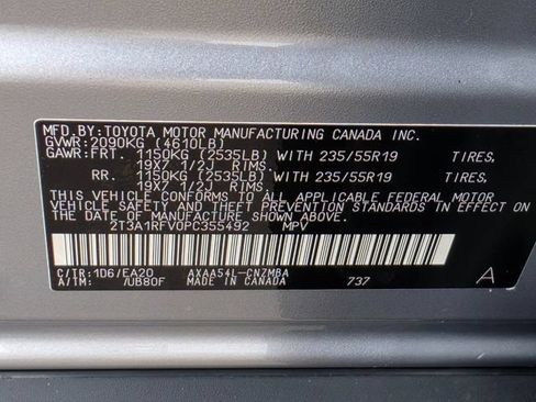 Used 2023 Toyota RAV4 XLE Premium AWD/4WD image 33