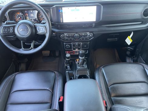 New 2026 Jeep Wrangler Unlimited Rubicon image 19
