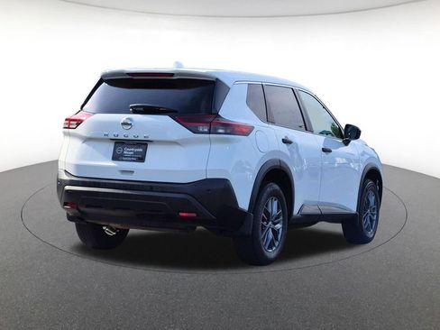 Used 2021 Nissan Rogue S FWD image 5