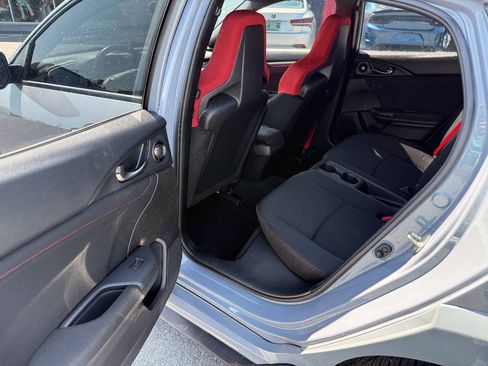 Used 2019 Honda Civic Type R image 15