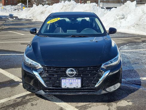 Used 2024 Nissan Sentra SV image 2
