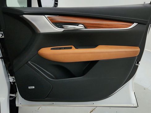 Used 2021 Cadillac XT5 Premium Luxury w/ LPO, Floor Liner Package FWD image 30