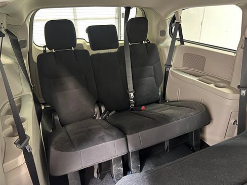 Used 2018 Dodge Grand Caravan SE w/ UConnect Hands-Free Group FWD image 27