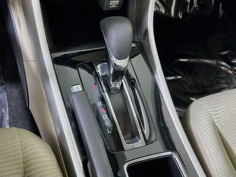 Used 2017 Honda Accord LX image 16