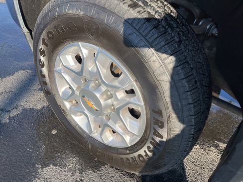 Used 2023 Chevrolet Silverado 2500 LTZ image 8