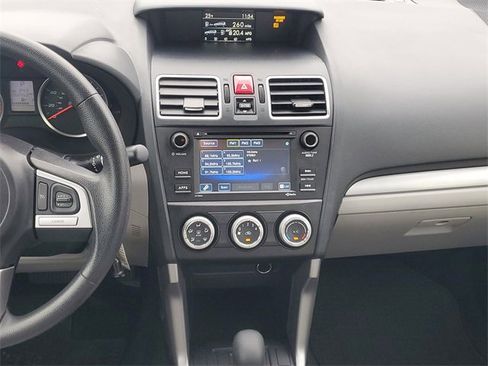 Used 2018 Subaru Forester 2.5i w/ Alloy Wheel Package image 13