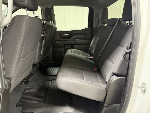 Used 2022 Chevrolet Silverado 1500 Custom image 14