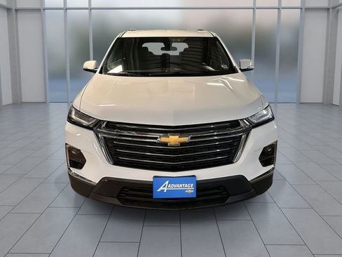 Used 2023 Chevrolet Traverse LT image 8