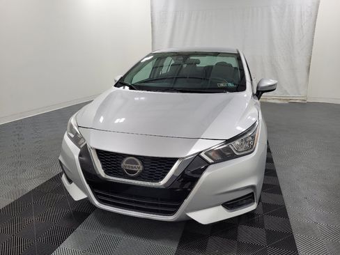 Used 2021 Nissan Versa SV FWD image 15