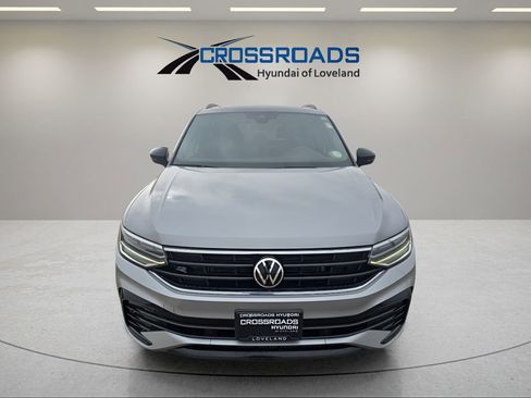 Used 2023 Volkswagen Tiguan SE R-Line image 8
