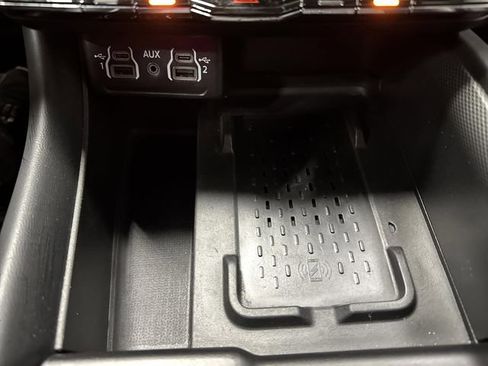 Certified 2025 Dodge Durango R/T image 25