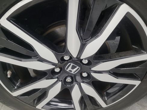 Used 2019 Honda Pilot Touring image 31