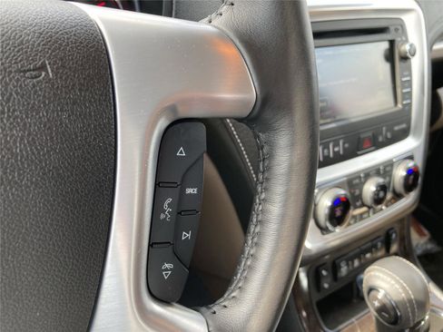Used 2017 GMC Acadia Limited SLT image 19