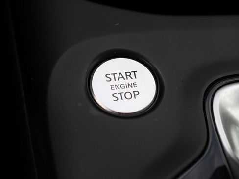 Used 2020 INFINITI QX50 Sensory w/ Proactive Package image 32