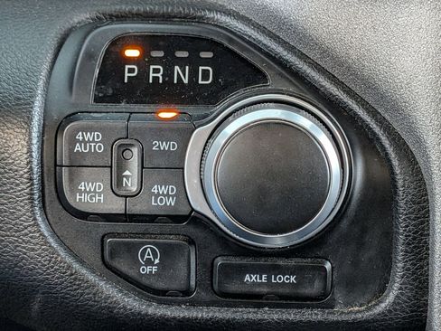 Certified 2023 RAM 1500 Big Horn image 28