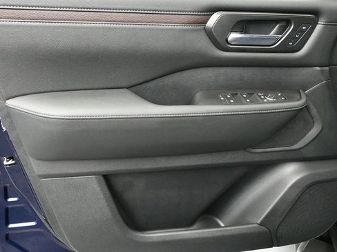 Used 2026 Nissan Armada SL RWD image 15