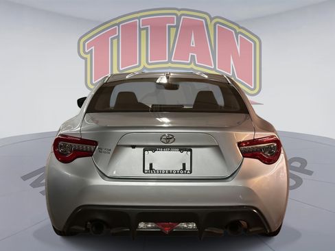 Certified 2020 Toyota 86 image 3