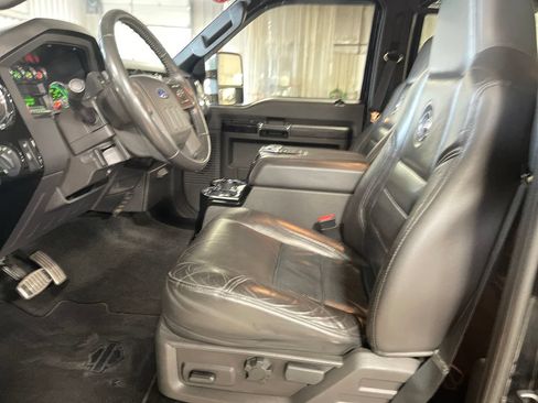 Used 2010 Ford F250 Harley-Davidson AWD/4WD image 14