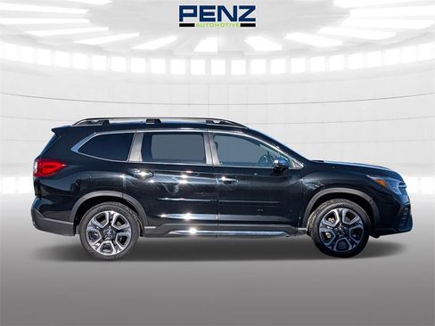 Used 2023 Subaru Ascent Touring image 8
