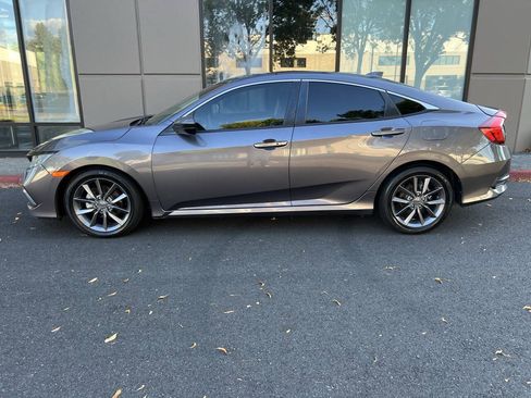 Used 2020 Honda Civic EX image 6