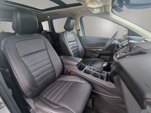 Used 2018 Ford Escape Titanium w/ Ford Safe & Smart Package AWD/4WD image 10