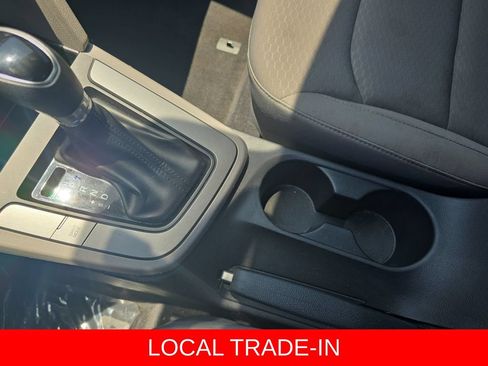 Used 2019 Hyundai Elantra SE FWD image 24
