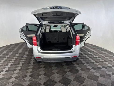 Used 2017 Chevrolet Equinox Premier w/ Enhanced Convenience Package FWD image 19