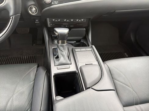 Used 2021 Lexus ES 350 Luxury image 17