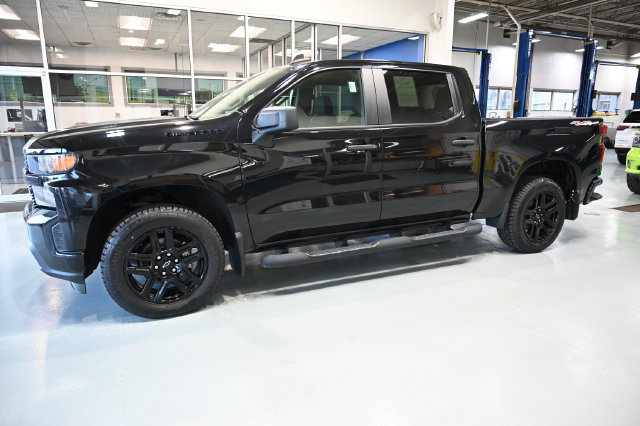Used 2021 Chevrolet Silverado 1500 Custom w/ Rally Edition AWD/4WD image 6