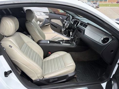 Used 2014 Ford Mustang Premium w/ Equipment Group 202A image 17